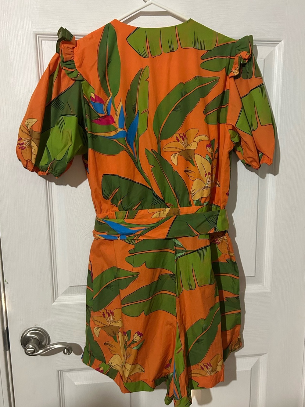 FARM RIO Fresh Macaw Orange Romper Size Medium Belted V-Neck - Picture 3 of 15